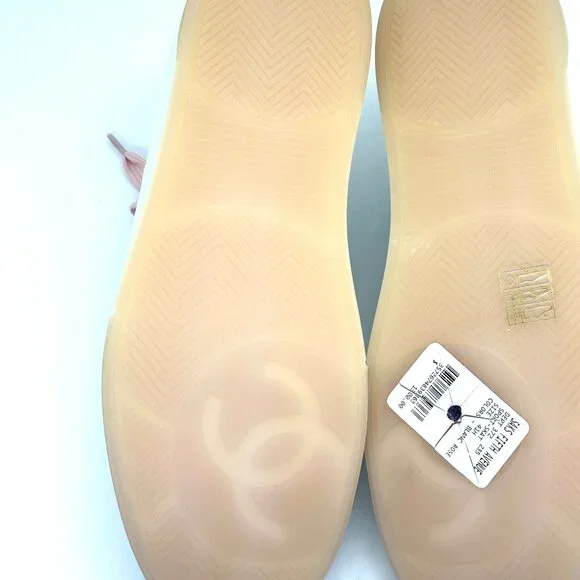 CHANEL 24P Leather CC Sport Runner Lace Up Sneakers Kicks Shoes